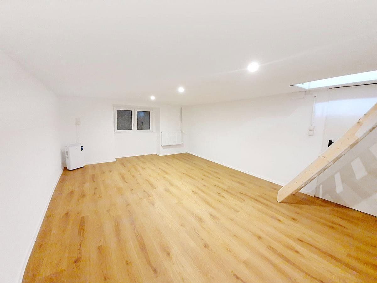 Pronájem bytu 3+1 104 m², Herderstraße 5, Berlin, Berlín Pronájem bytu 3+1 104 m², Herderstraße 5, Berlin, Berlín