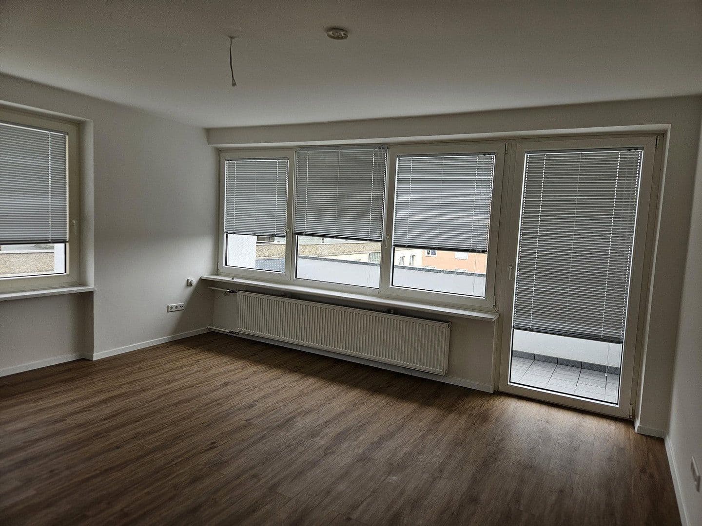 Pronájem bytu 3+1 78 m², Feucht, Bavorsko Pronájem bytu 3+1 78 m², Feucht, Bavorsko