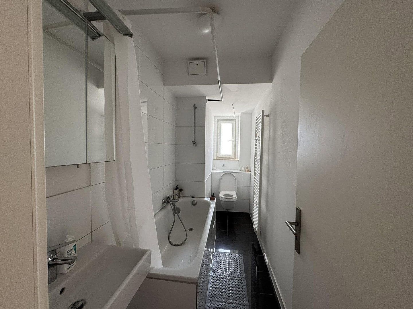 Pronájem bytu 3+kk 90 m², Bilker Allee 53, Düsseldorf, Severní Porýní-Vestfálsko Pronájem bytu 3+kk 90 m², Bilker Allee 53, Düsseldorf, Severní Porýní-Vestfálsko