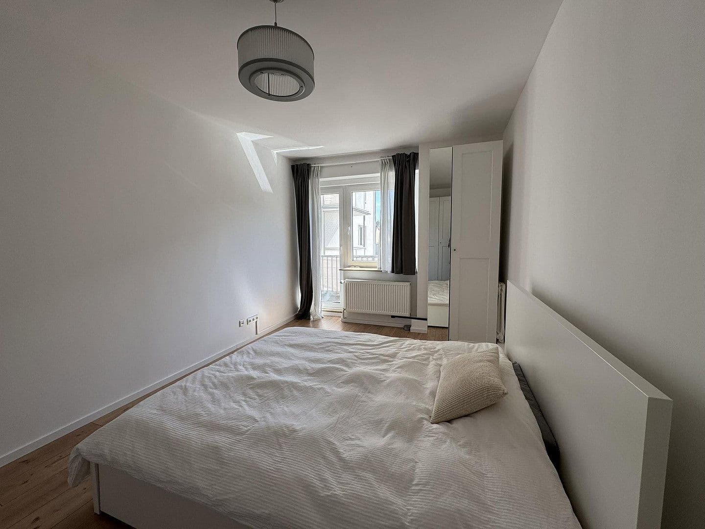 Pronájem bytu 3+kk 90 m², Bilker Allee 53, Düsseldorf, Severní Porýní-Vestfálsko Pronájem bytu 3+kk 90 m², Bilker Allee 53, Düsseldorf, Severní Porýní-Vestfálsko