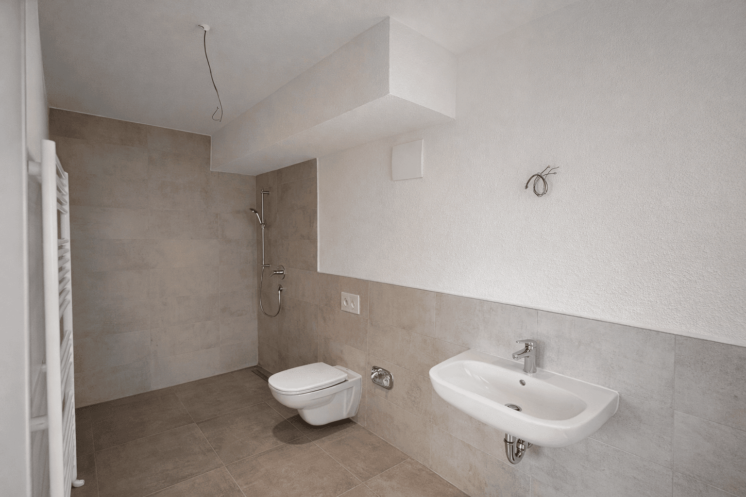 Pronájem bytu 3+1 98 m², Petrusstraße 9, Albstadt, Bádensko-Württembersko Pronájem bytu 3+1 98 m², Petrusstraße 9, Albstadt, Bádensko-Württembersko