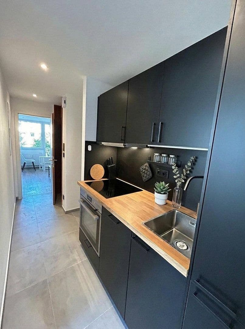Pronájem bytu 4+1 13 m², Waldschulstr. 54, München, Bavorsko Pronájem bytu 4+1 13 m², Waldschulstr. 54, München, Bavorsko