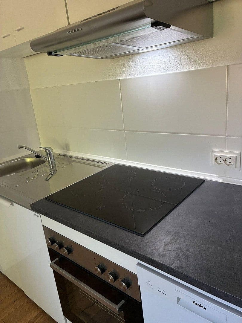 Pronájem bytu 1+1 36 m², Fleckenbühlstr. 20, Frankfurt am Main - Bonames, Hessen Pronájem bytu 1+1 36 m², Fleckenbühlstr. 20, Frankfurt am Main - Bonames, Hessen