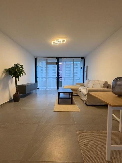 Prodej bytu 2+1 65 m², Erich-Ollenhauer-Str. 32e, Wiesbaden, Hessen Prodej bytu 2+1 65 m², Erich-Ollenhauer-Str. 32e, Wiesbaden, Hessen