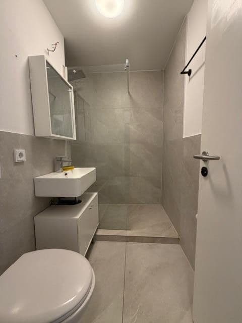 Prodej bytu 2+1 65 m², Erich-Ollenhauer-Str. 32e, Wiesbaden, Hessen Prodej bytu 2+1 65 m², Erich-Ollenhauer-Str. 32e, Wiesbaden, Hessen