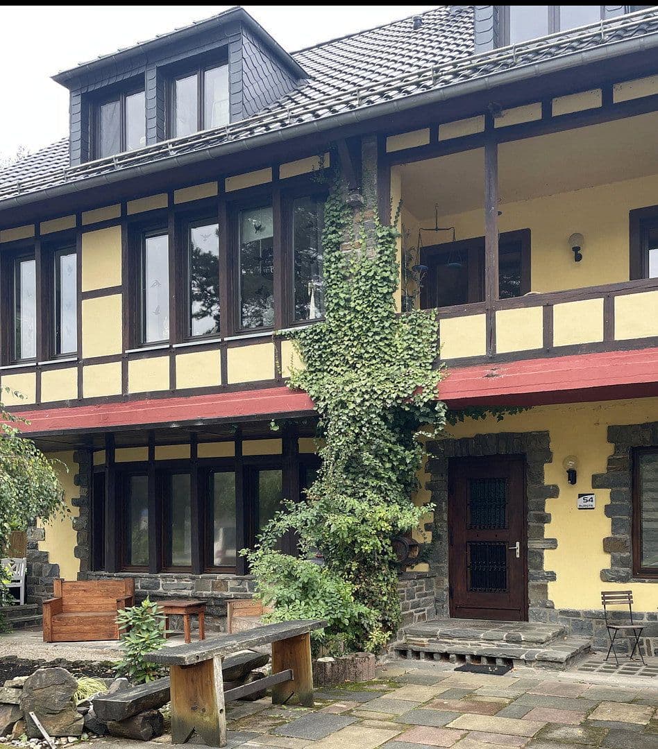 Prodej domu 497 m², pozemek 655 m², Simmerath, Severní Porýní-Vestfálsko Prodej domu 497 m², pozemek 655 m², Simmerath, Severní Porýní-Vestfálsko