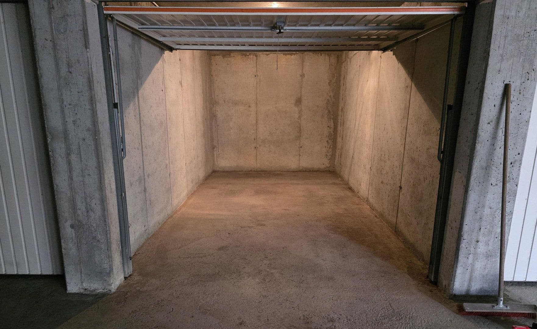 Pronájem garáže, Helga-Barth-Straße 7, Bretten, Bádensko-Württembersko Pronájem garáže, Helga-Barth-Straße 7, Bretten, Bádensko-Württembersko