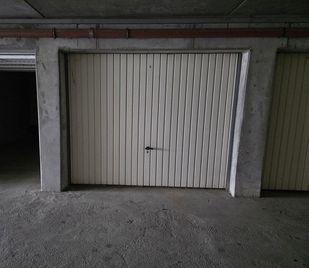 Pronájem garáže, Helga-Barth-Straße 7, Bretten, Bádensko-Württembersko Pronájem garáže, Helga-Barth-Straße 7, Bretten, Bádensko-Württembersko