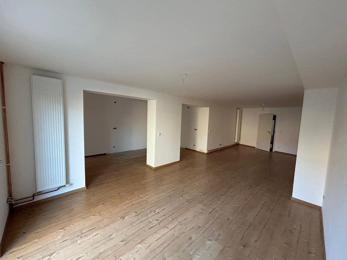 Pronájem bytu 3+1 105 m², Hornhäuser Str. 71, Oschersleben, Sasko-Anhaltsko Pronájem bytu 3+1 105 m², Hornhäuser Str. 71, Oschersleben, Sasko-Anhaltsko