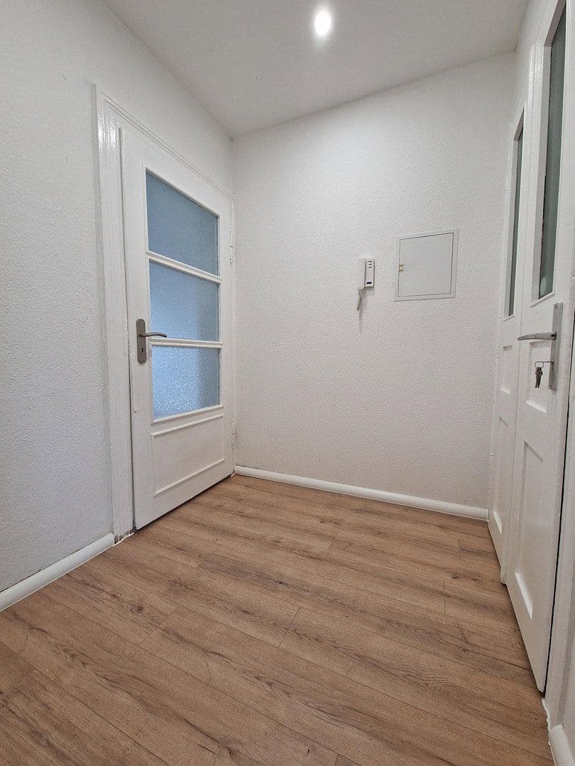 Pronájem bytu 2+1 47 m², Sommerlindenstraße 7, Leipzig, Sasko Pronájem bytu 2+1 47 m², Sommerlindenstraße 7, Leipzig, Sasko