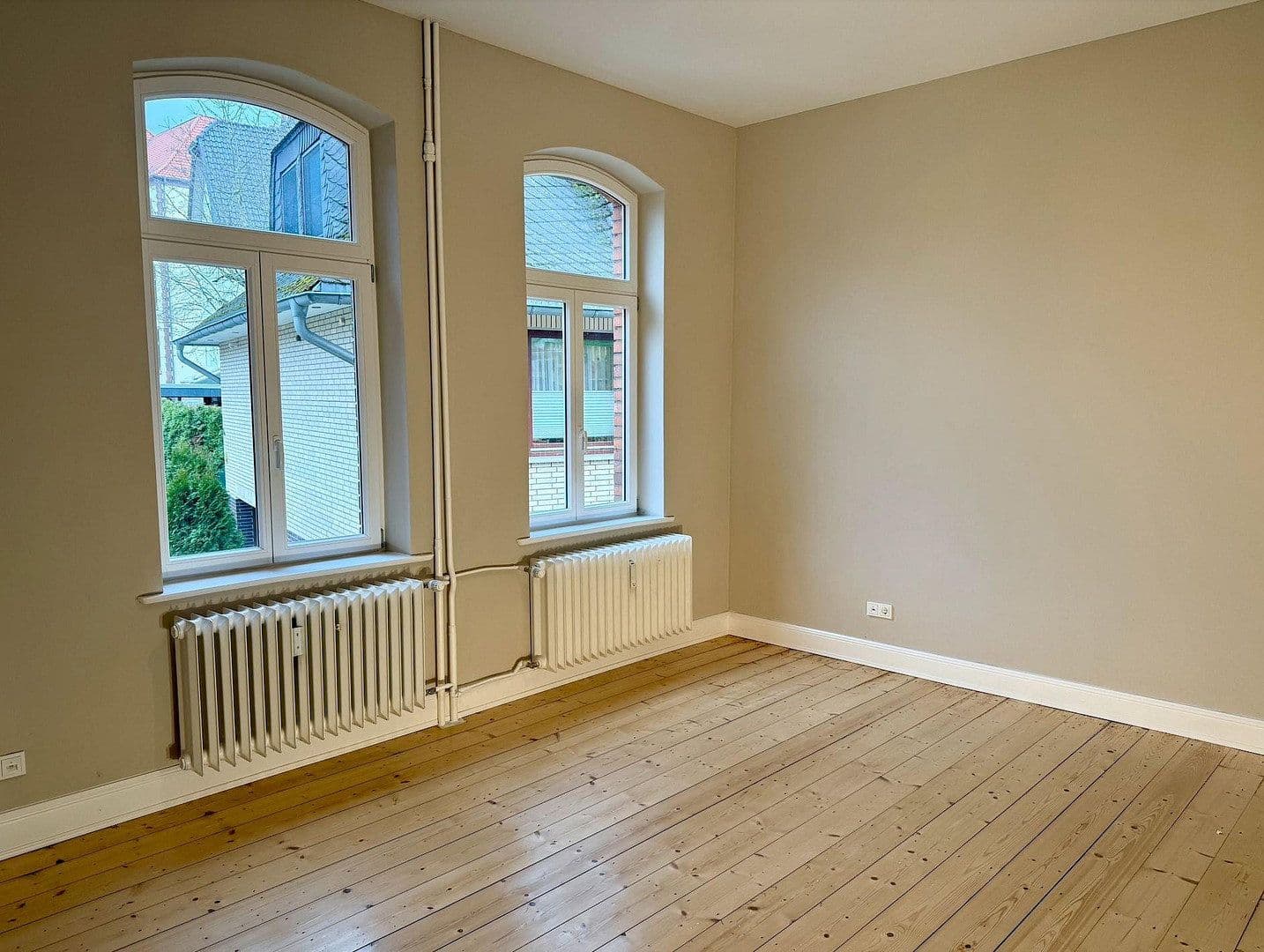 Pronájem bytu 3+kk 142 m², Sohnreystraße 17, Northeim, Dolní Sasko Pronájem bytu 3+kk 142 m², Sohnreystraße 17, Northeim, Dolní Sasko