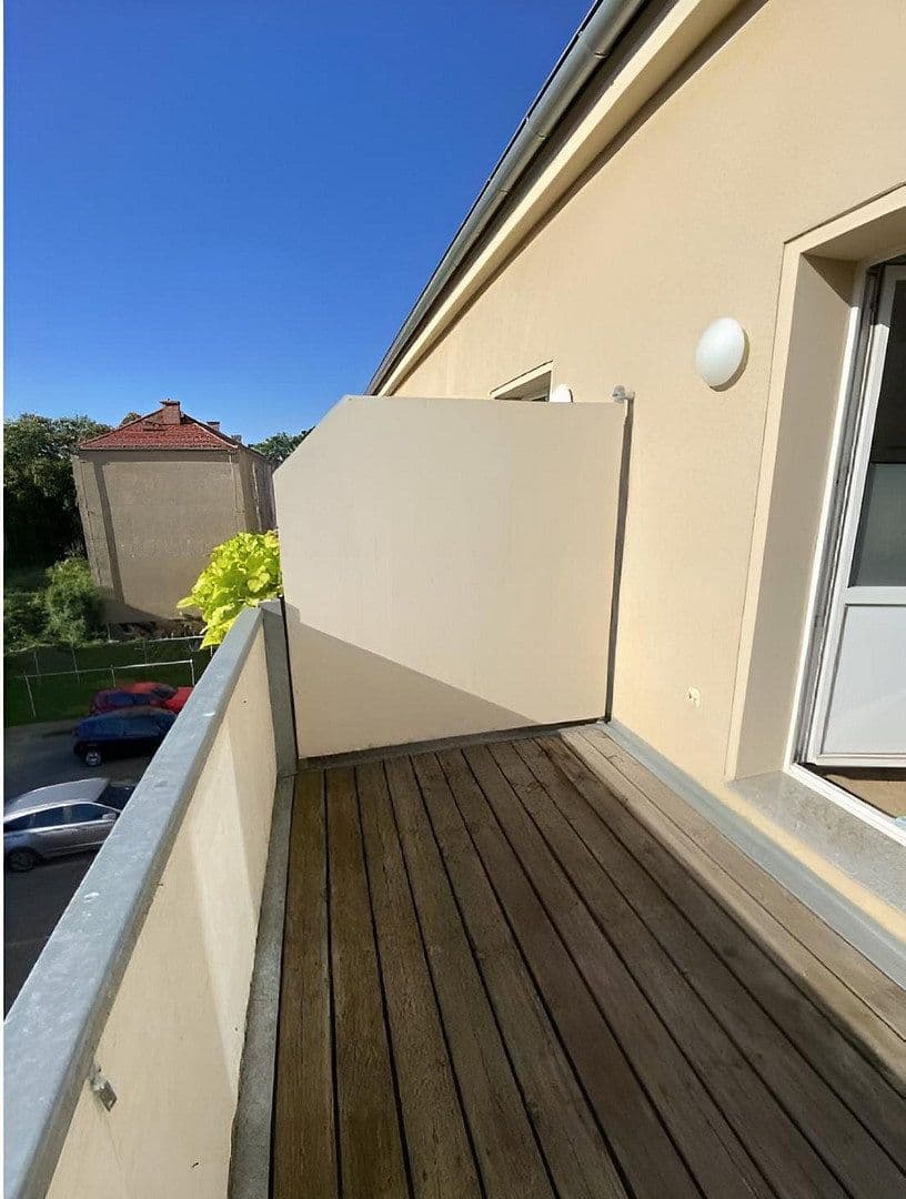 Pronájem bytu 2+1 48 m², Hauffweg 3, Leipzig, Sasko Pronájem bytu 2+1 48 m², Hauffweg 3, Leipzig, Sasko
