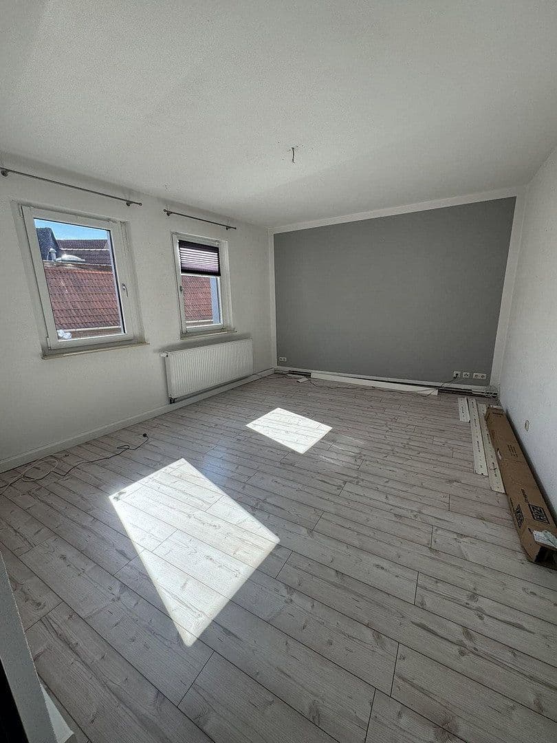 Pronájem bytu 4+1 98 m², Käthe Kollwitz Str. 5, Apolda, Durynsko Pronájem bytu 4+1 98 m², Käthe Kollwitz Str. 5, Apolda, Durynsko