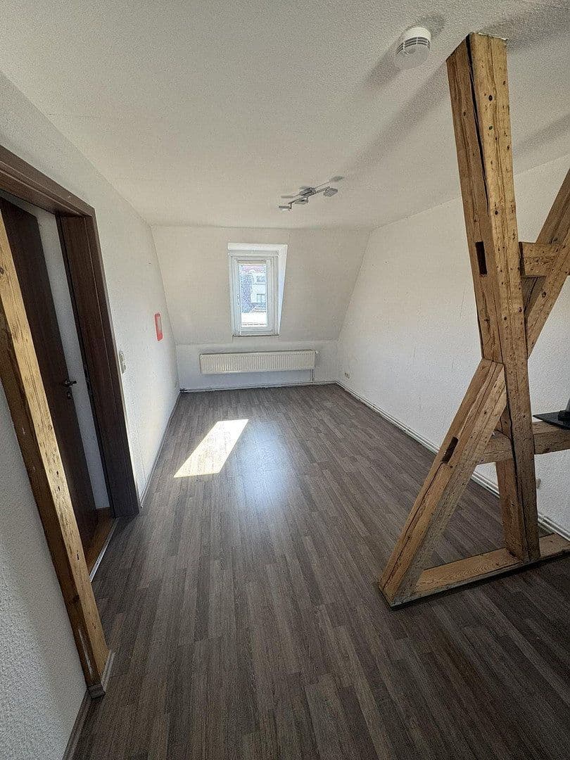 Pronájem bytu 4+1 98 m², Käthe Kollwitz Str. 5, Apolda, Durynsko Pronájem bytu 4+1 98 m², Käthe Kollwitz Str. 5, Apolda, Durynsko