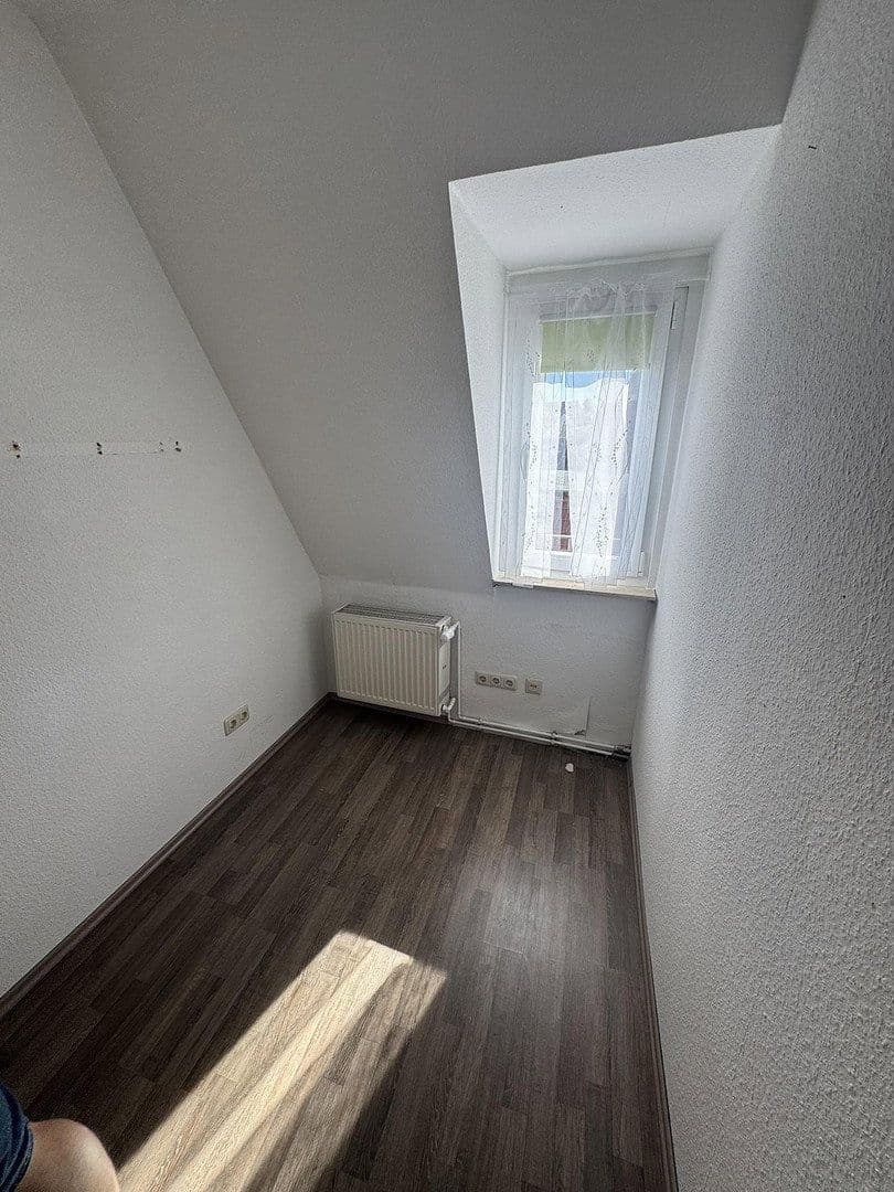 Pronájem bytu 4+1 98 m², Käthe Kollwitz Str. 5, Apolda, Durynsko Pronájem bytu 4+1 98 m², Käthe Kollwitz Str. 5, Apolda, Durynsko