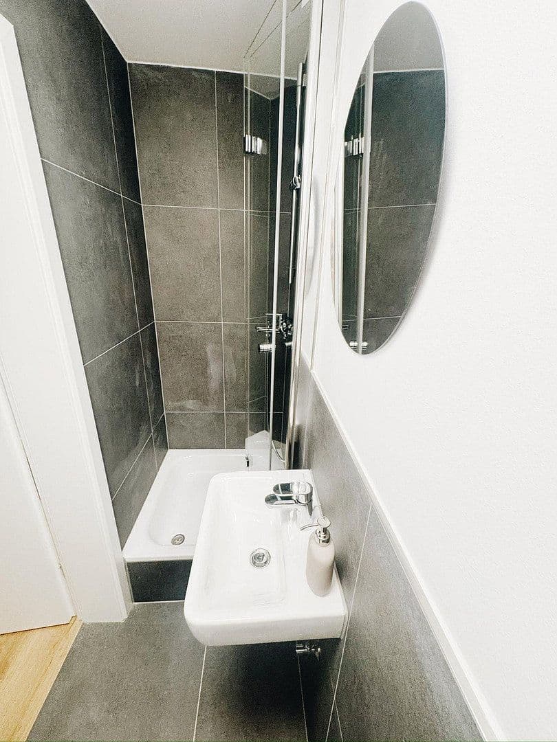 Pronájem bytu 21 m², Mainaustraße 38, München, Bavorsko Pronájem bytu 21 m², Mainaustraße 38, München, Bavorsko