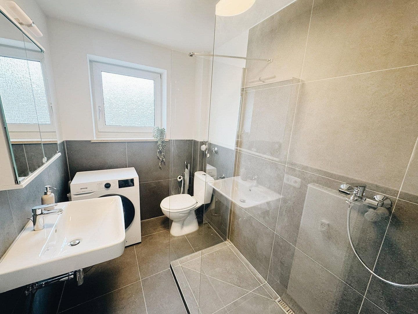 Pronájem bytu 21 m², Mainaustraße 38, München, Bavorsko Pronájem bytu 21 m², Mainaustraße 38, München, Bavorsko