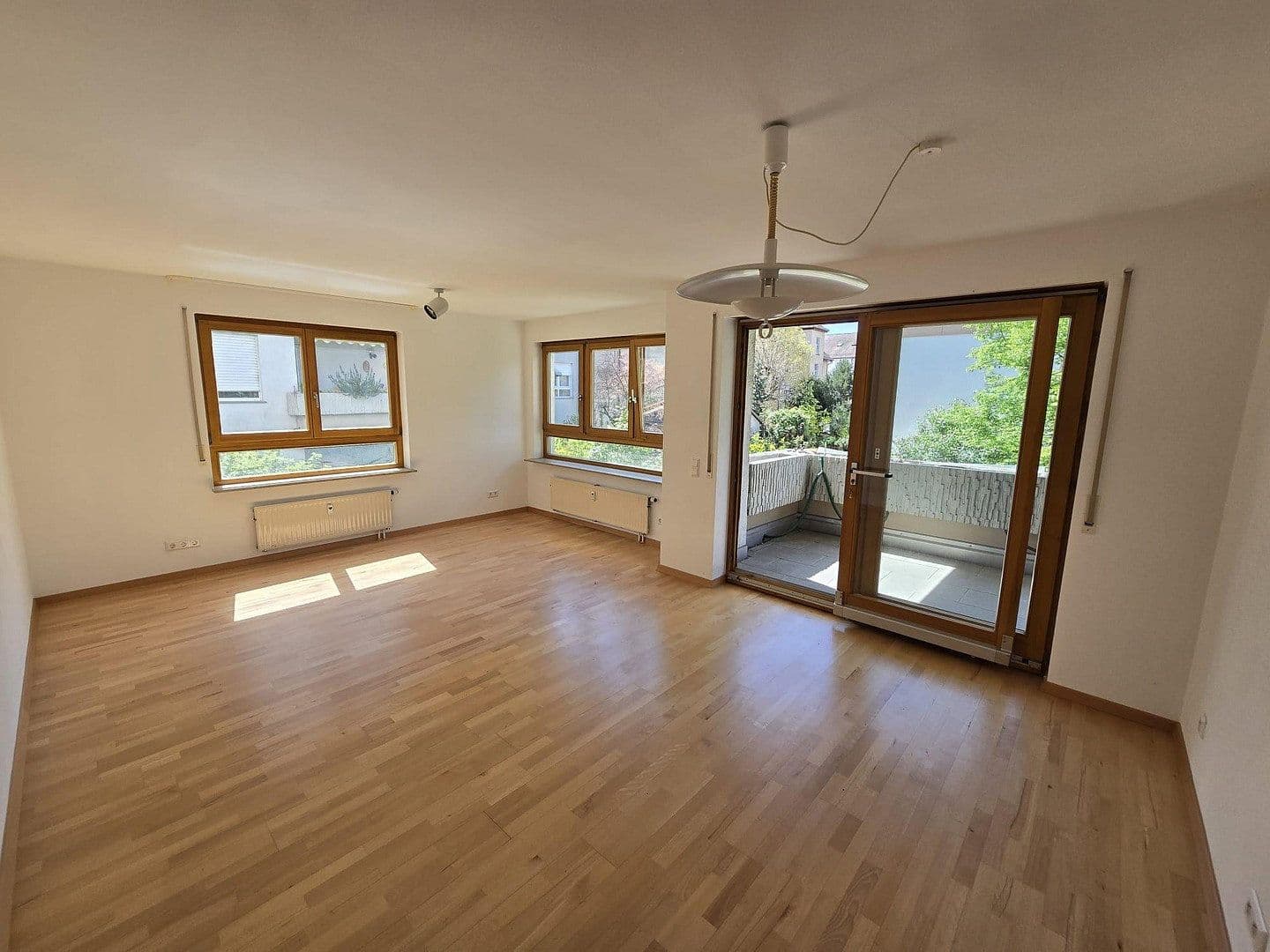 Prodej bytu 4+1 110 m², Wallmerstr. 135, Stuttgart, Bádensko-Württembersko Prodej bytu 4+1 110 m², Wallmerstr. 135, Stuttgart, Bádensko-Württembersko
