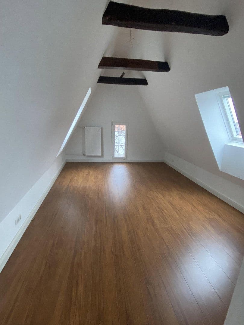 Pronájem bytu 3+1 118 m², Fleischhauerstraße, Lübeck, Šlesvicko-Holštýnsko Pronájem bytu 3+1 118 m², Fleischhauerstraße, Lübeck, Šlesvicko-Holštýnsko