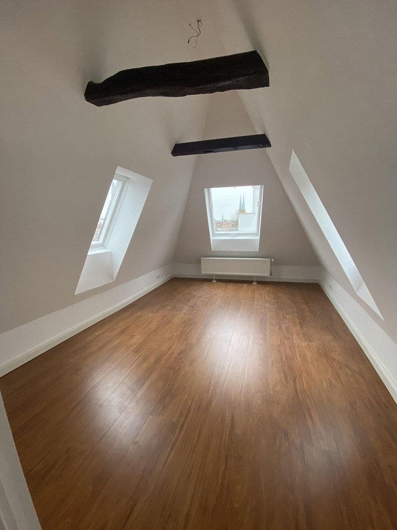 Pronájem bytu 3+1 118 m², Fleischhauerstraße, Lübeck, Šlesvicko-Holštýnsko Pronájem bytu 3+1 118 m², Fleischhauerstraße, Lübeck, Šlesvicko-Holštýnsko