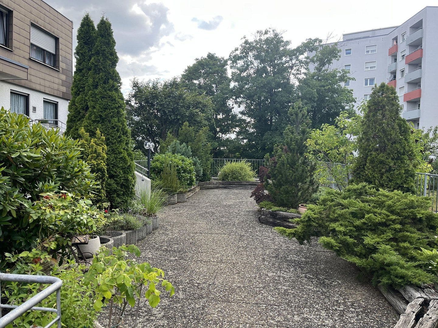 Prodej bytu 5+1 153 m², Chemnitzer Weg 10 (oberer Eingang), Sindelfingen, Bádensko-Württembersko Prodej bytu 5+1 153 m², Chemnitzer Weg 10 (oberer Eingang), Sindelfingen, Bádensko-Württembersko