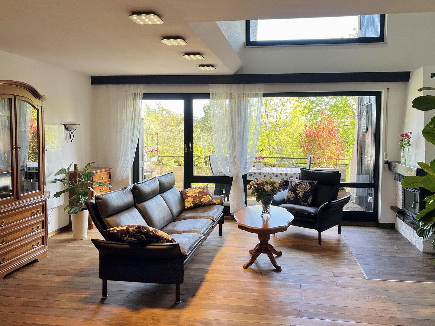 Prodej bytu 5+1 153 m², Chemnitzer Weg 10 (oberer Eingang), Sindelfingen, Bádensko-Württembersko Prodej bytu 5+1 153 m², Chemnitzer Weg 10 (oberer Eingang), Sindelfingen, Bádensko-Württembersko