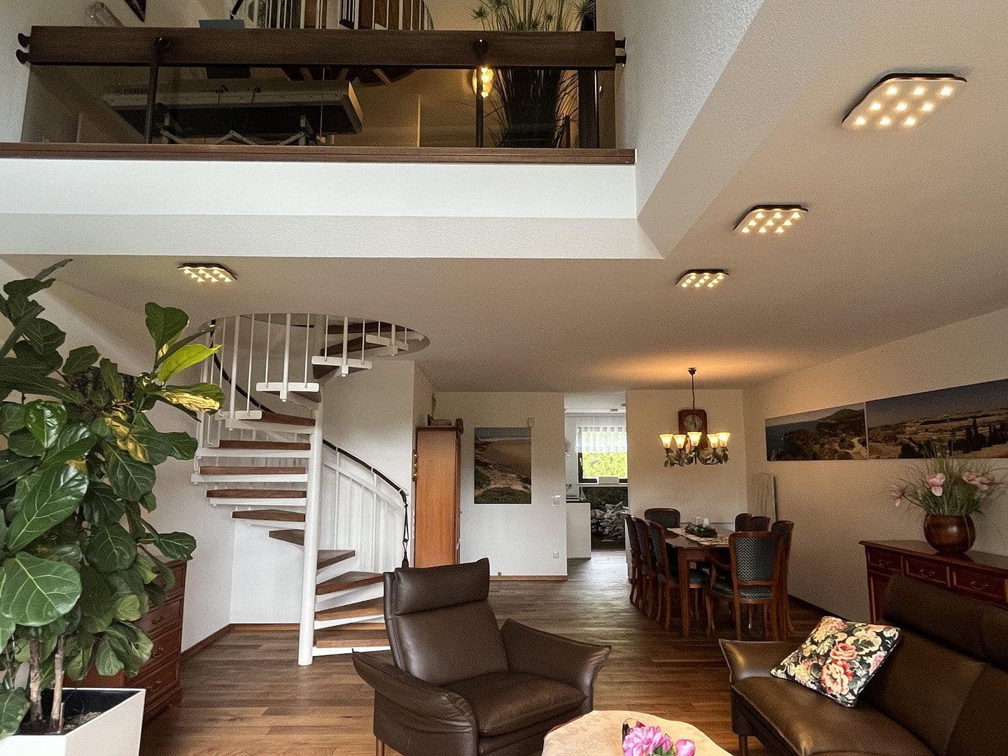 Prodej bytu 5+1 153 m², Chemnitzer Weg 10 (oberer Eingang), Sindelfingen, Bádensko-Württembersko Prodej bytu 5+1 153 m², Chemnitzer Weg 10 (oberer Eingang), Sindelfingen, Bádensko-Württembersko
