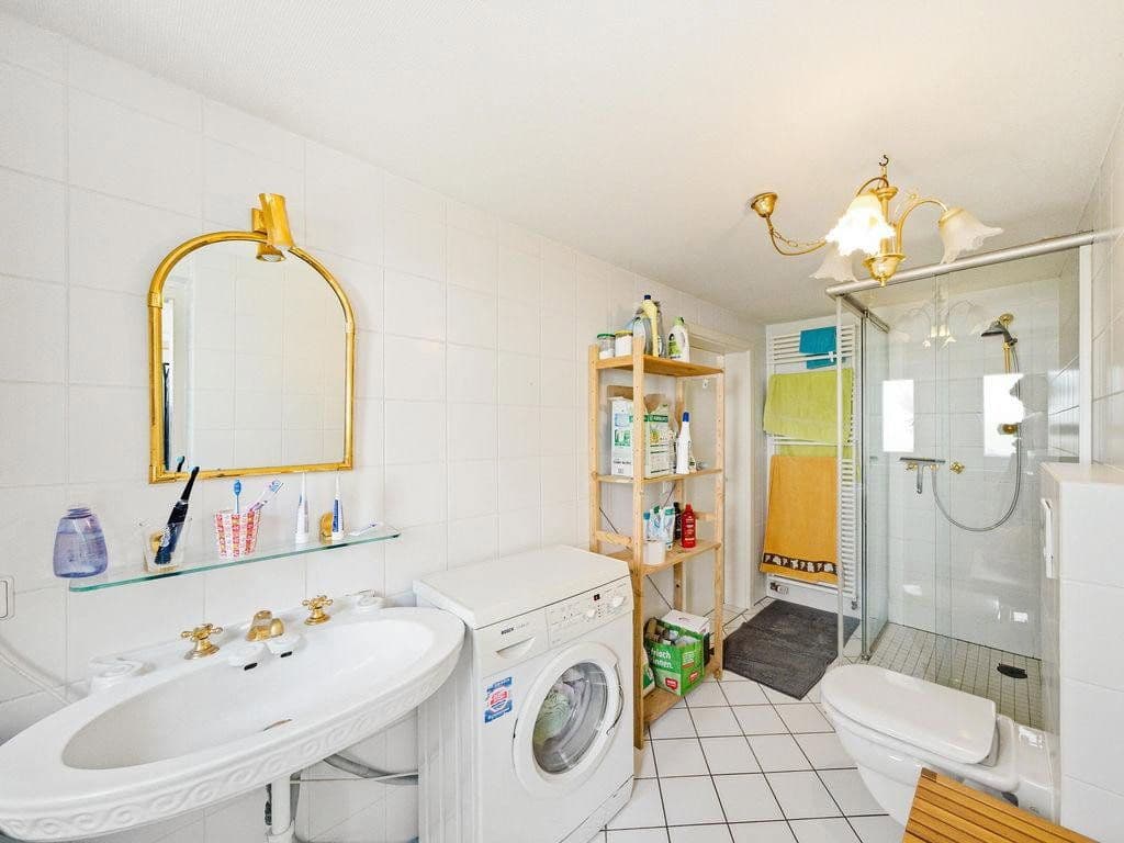 Prodej domu 159 m², pozemek 144 m², Stuttgart, Bádensko-Württembersko Prodej domu 159 m², pozemek 144 m², Stuttgart, Bádensko-Württembersko