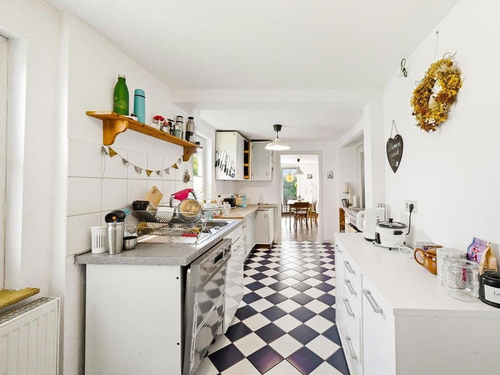 Prodej domu 159 m², pozemek 144 m², Stuttgart, Bádensko-Württembersko Prodej domu 159 m², pozemek 144 m², Stuttgart, Bádensko-Württembersko