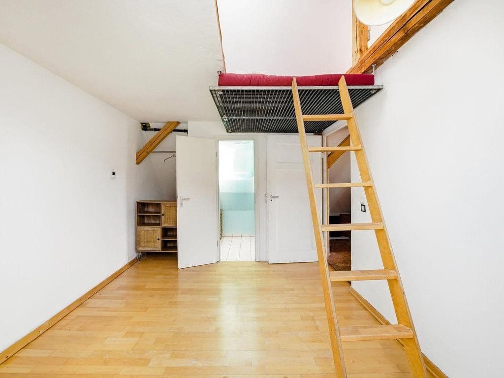 Prodej domu 159 m², pozemek 144 m², Stuttgart, Bádensko-Württembersko Prodej domu 159 m², pozemek 144 m², Stuttgart, Bádensko-Württembersko