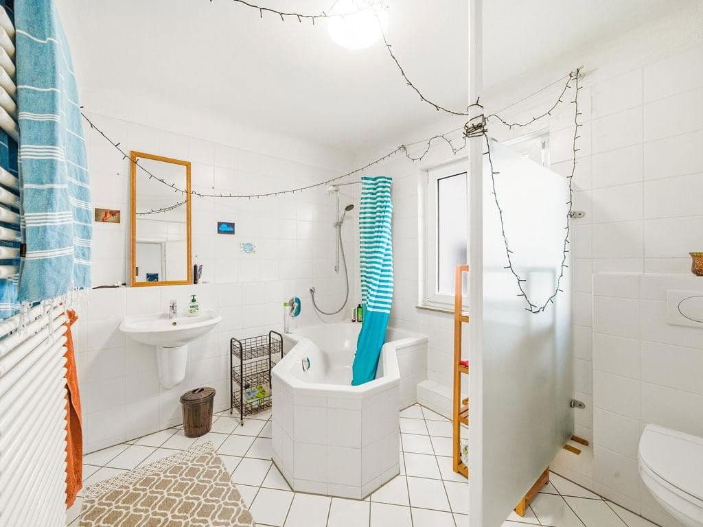 Prodej domu 159 m², pozemek 144 m², Stuttgart, Bádensko-Württembersko Prodej domu 159 m², pozemek 144 m², Stuttgart, Bádensko-Württembersko