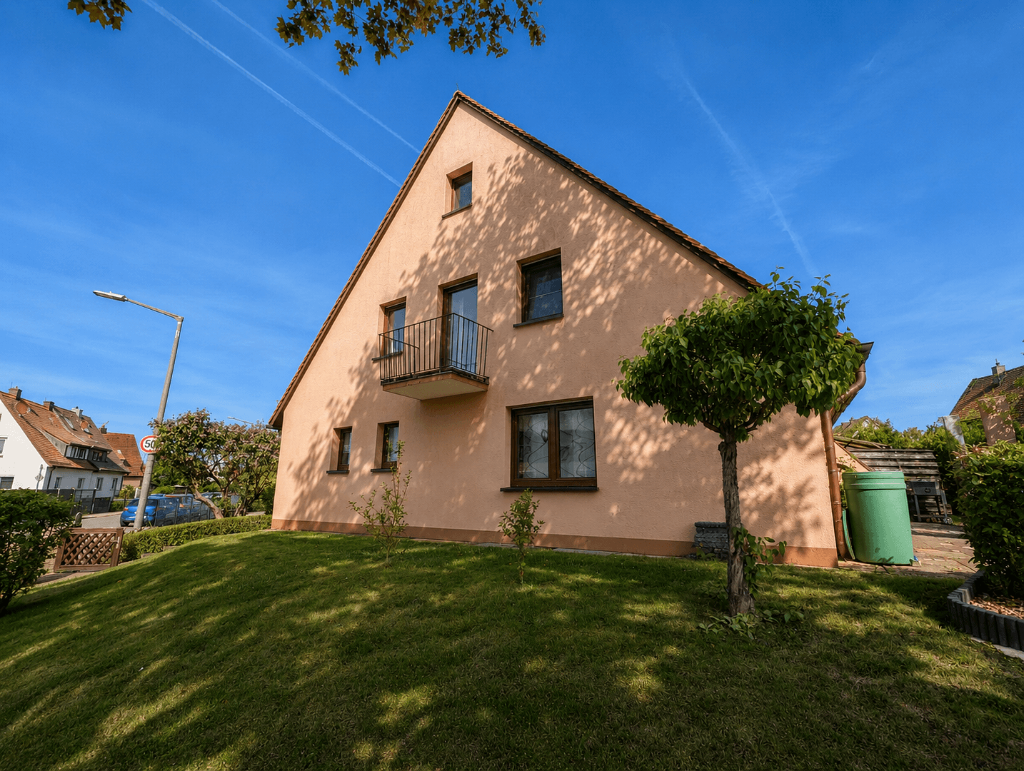 Prodej domu 125 m², pozemek 370 m², Binzenweg 16, Nürnberg, Bavorsko Prodej domu 125 m², pozemek 370 m², Binzenweg 16, Nürnberg, Bavorsko