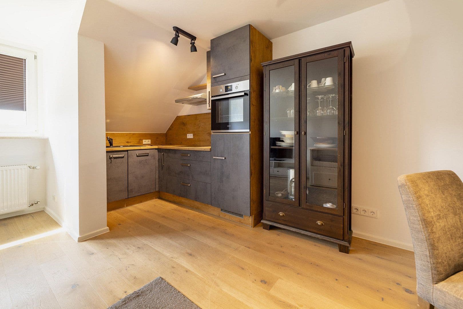 Pronájem bytu 1+1 31 m², Grünwalder Str. 11, München, Bavorsko Pronájem bytu 1+1 31 m², Grünwalder Str. 11, München, Bavorsko