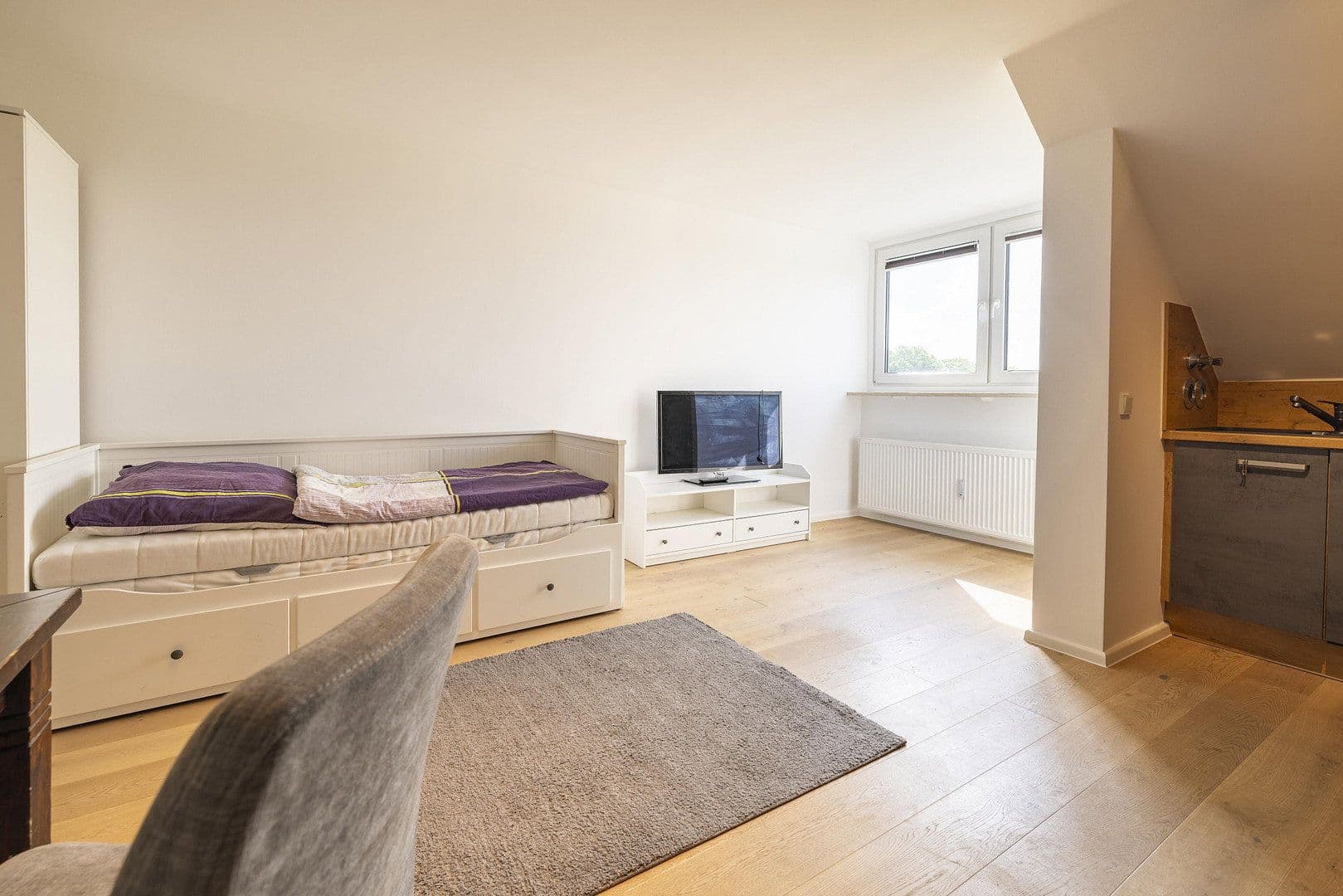 Pronájem bytu 1+1 31 m², Grünwalder Str. 11, München, Bavorsko Pronájem bytu 1+1 31 m², Grünwalder Str. 11, München, Bavorsko