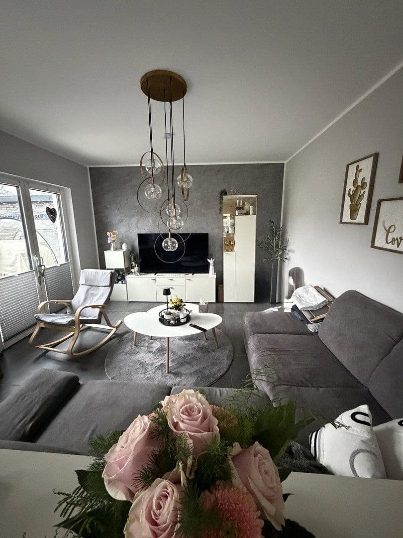Prodej domu 143 m², pozemek 629 m², Strautfeld 11, Landolfshausen, Dolní Sasko Prodej domu 143 m², pozemek 629 m², Strautfeld 11, Landolfshausen, Dolní Sasko
