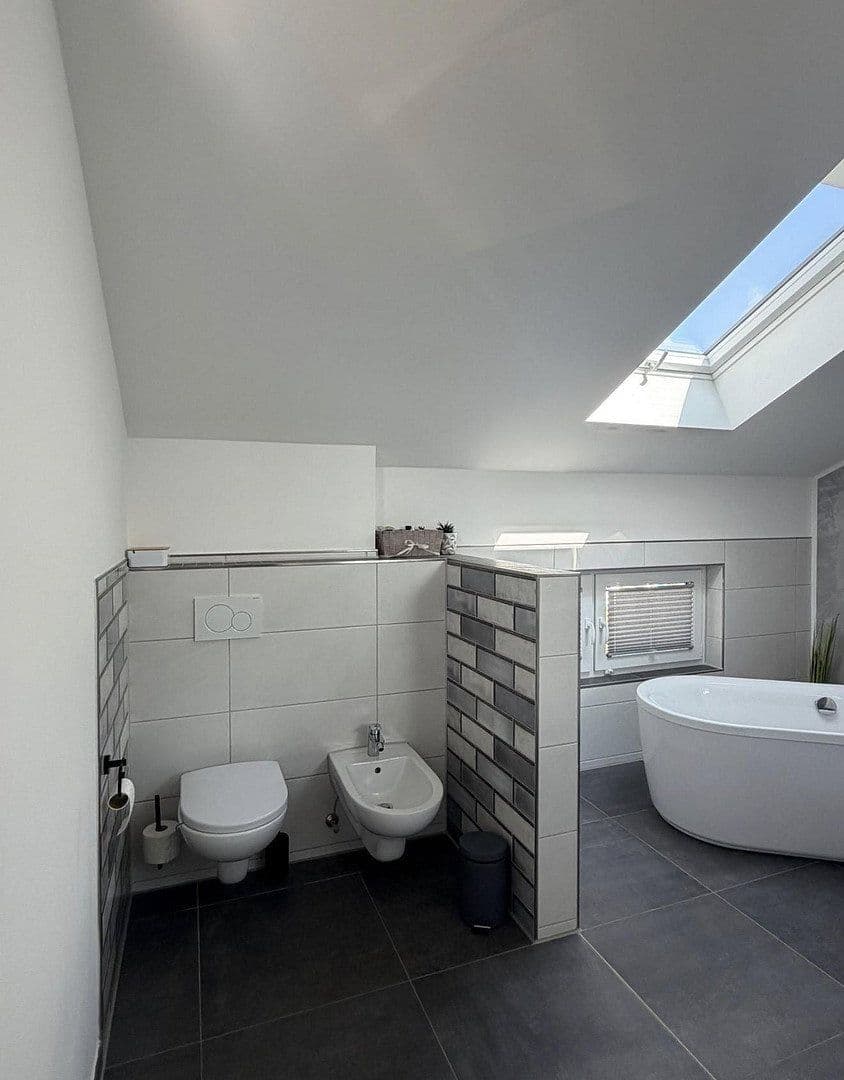 Prodej domu 143 m², pozemek 629 m², Strautfeld 11, Landolfshausen, Dolní Sasko Prodej domu 143 m², pozemek 629 m², Strautfeld 11, Landolfshausen, Dolní Sasko