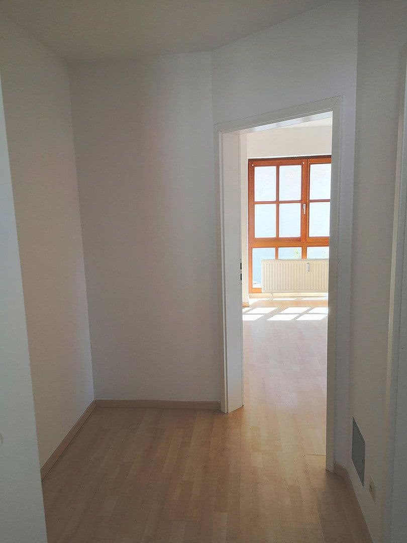 Pronájem bytu 2+1 45 m², Rofanstraße 00, München, Bavorsko Pronájem bytu 2+1 45 m², Rofanstraße 00, München, Bavorsko