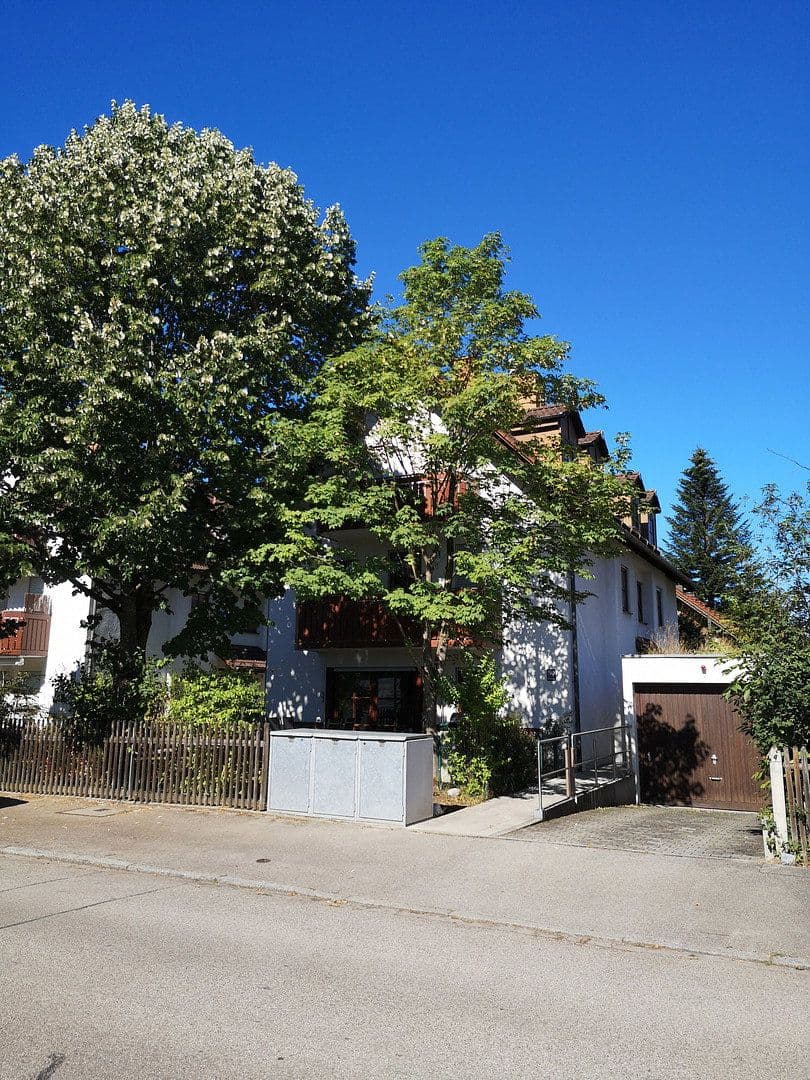 Pronájem bytu 2+1 45 m², Rofanstraße 00, München, Bavorsko Pronájem bytu 2+1 45 m², Rofanstraße 00, München, Bavorsko