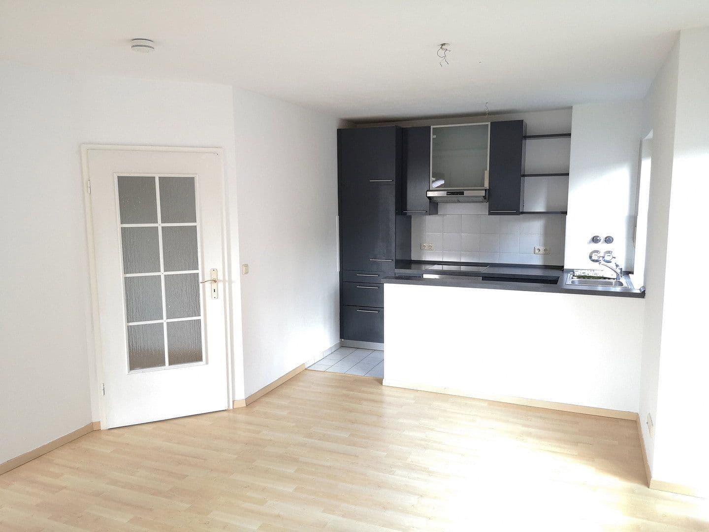 Pronájem bytu 2+1 45 m², Rofanstraße 00, München, Bavorsko Pronájem bytu 2+1 45 m², Rofanstraße 00, München, Bavorsko