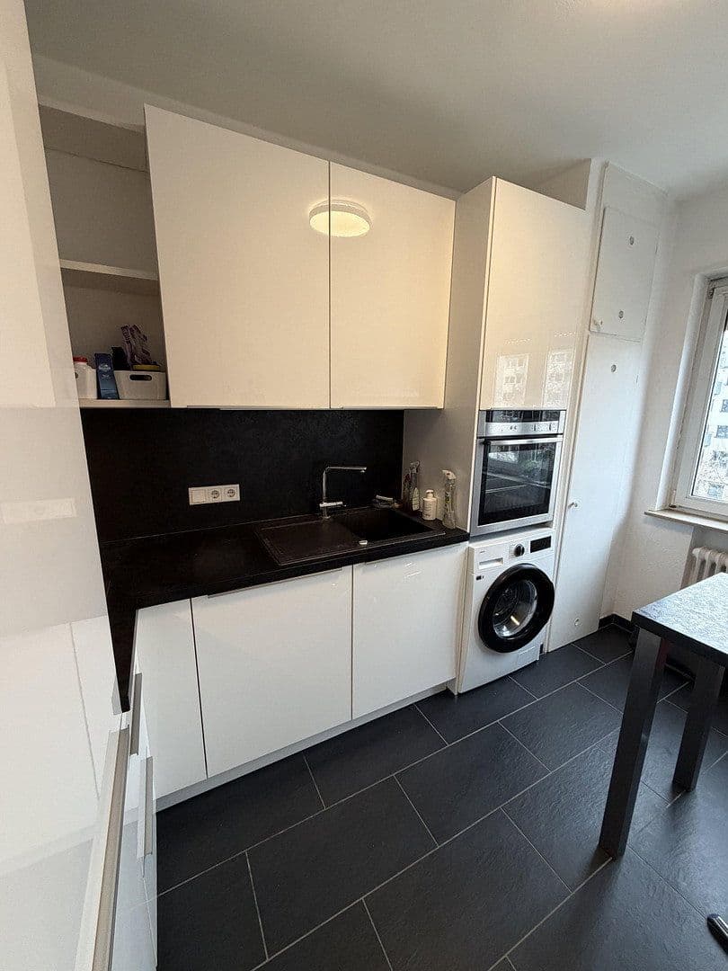 Pronájem bytu 2+1 73 m², Mannheim, Bádensko-Württembersko Pronájem bytu 2+1 73 m², Mannheim, Bádensko-Württembersko