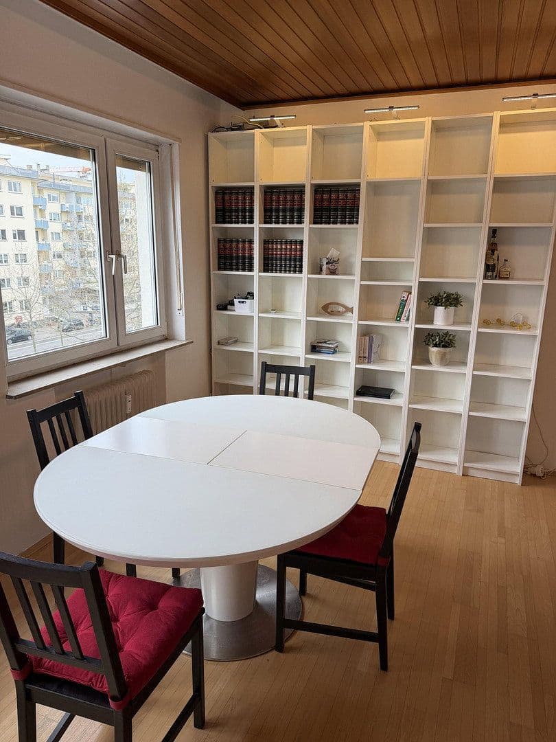 Pronájem bytu 2+1 73 m², Mannheim, Bádensko-Württembersko Pronájem bytu 2+1 73 m², Mannheim, Bádensko-Württembersko