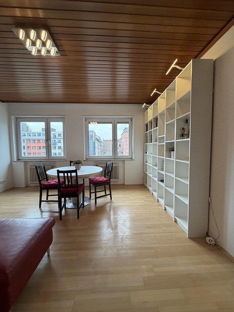 Pronájem bytu 2+1 73 m², Mannheim, Bádensko-Württembersko Pronájem bytu 2+1 73 m², Mannheim, Bádensko-Württembersko
