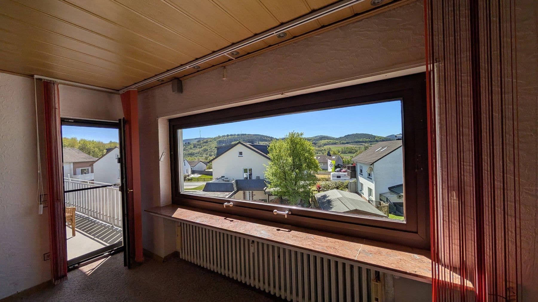 Prodej domu 228 m², pozemek 610 m², Meschede, Severní Porýní-Vestfálsko Prodej domu 228 m², pozemek 610 m², Meschede, Severní Porýní-Vestfálsko