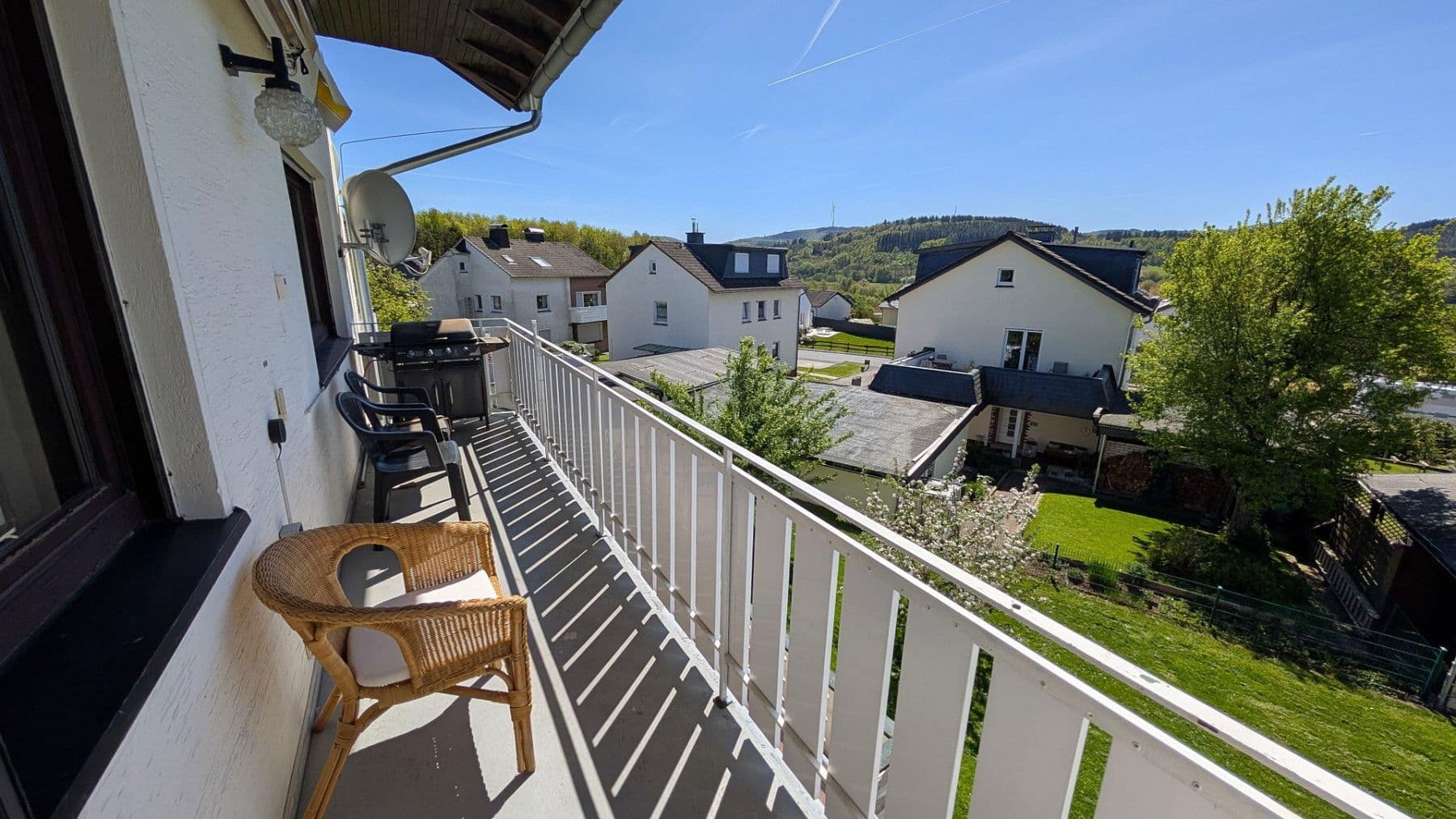 Prodej domu 228 m², pozemek 610 m², Meschede, Severní Porýní-Vestfálsko Prodej domu 228 m², pozemek 610 m², Meschede, Severní Porýní-Vestfálsko