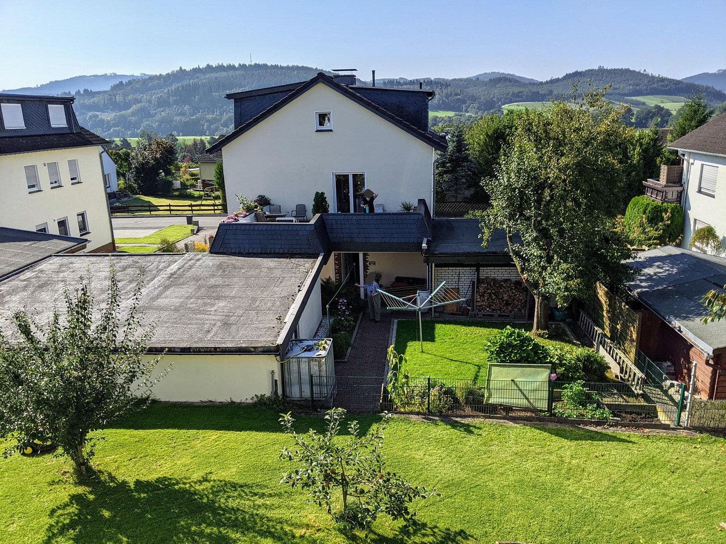 Prodej domu 228 m², pozemek 610 m², Meschede, Severní Porýní-Vestfálsko Prodej domu 228 m², pozemek 610 m², Meschede, Severní Porýní-Vestfálsko