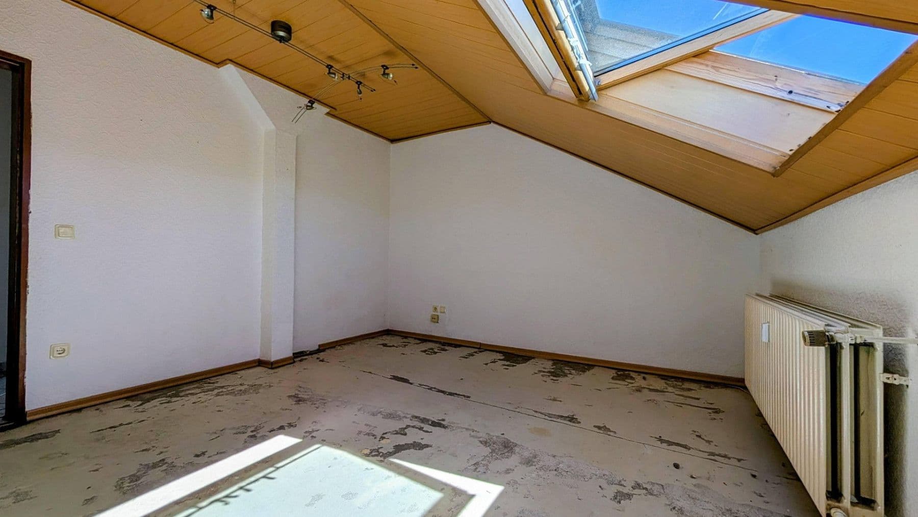 Prodej domu 228 m², pozemek 610 m², Meschede, Severní Porýní-Vestfálsko Prodej domu 228 m², pozemek 610 m², Meschede, Severní Porýní-Vestfálsko