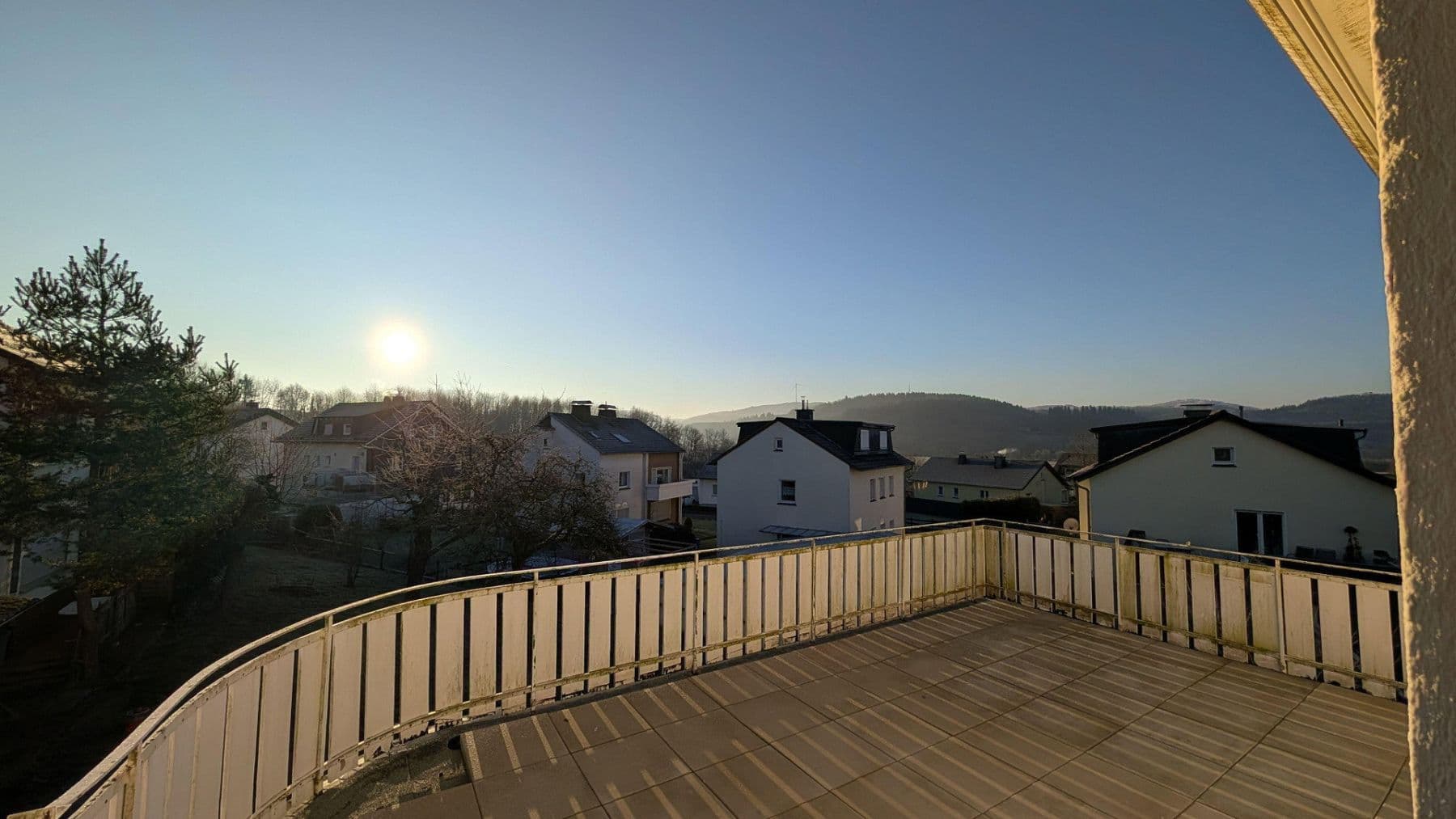 Prodej domu 228 m², pozemek 610 m², Meschede, Severní Porýní-Vestfálsko Prodej domu 228 m², pozemek 610 m², Meschede, Severní Porýní-Vestfálsko