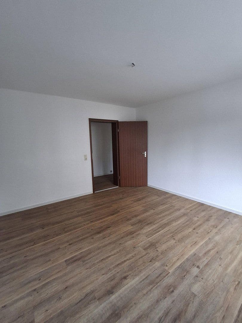 Pronájem bytu 2+1 73 m², Durmersheimer Straße 72, Karlsruhe, Bádensko-Württembersko Pronájem bytu 2+1 73 m², Durmersheimer Straße 72, Karlsruhe, Bádensko-Württembersko