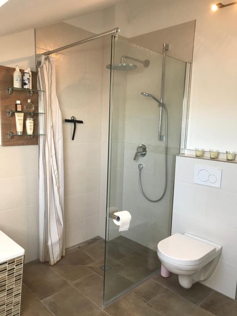Pronájem domu 143 m², pozemek 233 m², Neubiberg, Bavorsko Pronájem domu 143 m², pozemek 233 m², Neubiberg, Bavorsko