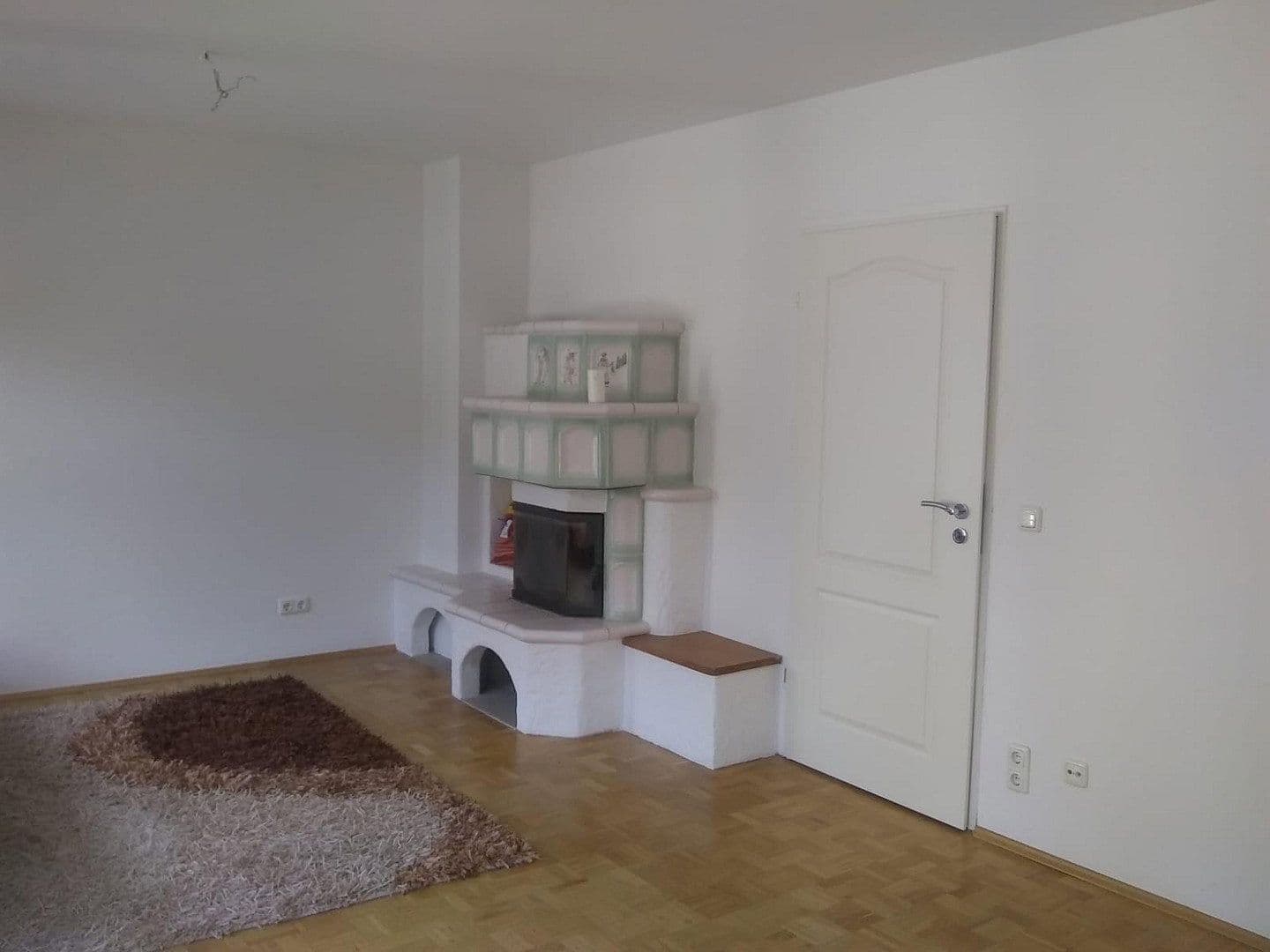 Pronájem domu 143 m², pozemek 233 m², Neubiberg, Bavorsko Pronájem domu 143 m², pozemek 233 m², Neubiberg, Bavorsko